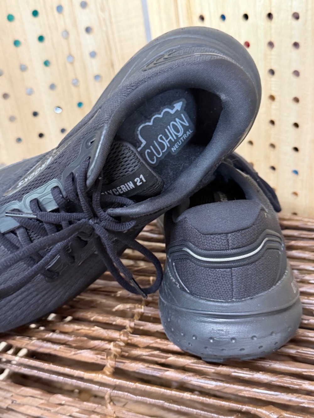 Brooks Glycerin 21 Black Running Shoes Women's Size 10 Cushion Neutral EUC - Picture 5 of 12